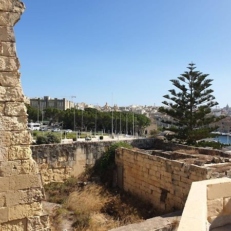 فيلا Tifkira بيرغو المظهر الخارجي الصورة